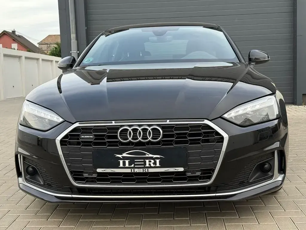 Gebraucht Audi A5 Sportback Advanced 204 PS (150 kW) 2022 Schwarz Kleinwagen