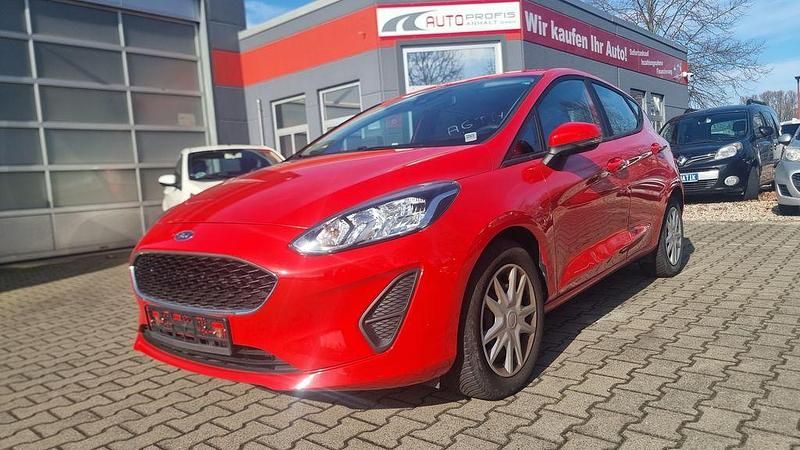 Gebraucht Ford Fiesta Trend 95 PS (69 kW) 2021 Rot Kleinwagen