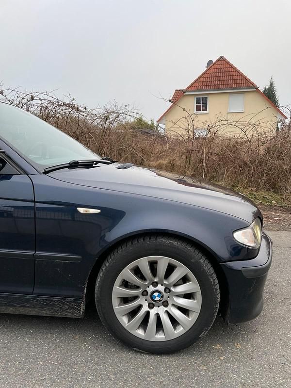 Gebraucht BMW 316 115 PS (84 kW) 2002 Blau Limousine