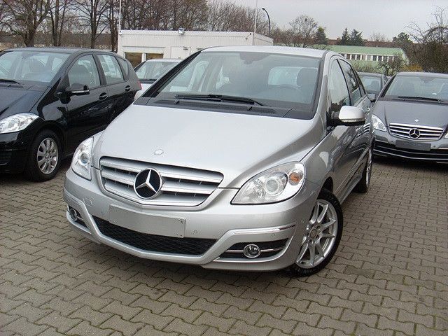 Silber Gebraucht 2008 Mercedes B150 Van / Kleinbus | 4.990 € (Guter Preis) - Bild 1/4