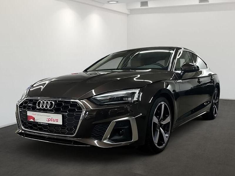 Gebraucht Audi A5 Sportback Ambiente 265 PS (194 kW) 2021 Individuallackierungen audi exclusive Kleinwagen