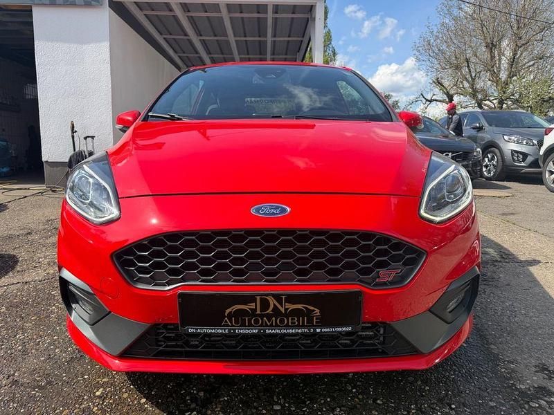 Gebraucht Ford Fiesta ST 200 PS (147 kW) 2018 Rot Kleinwagen