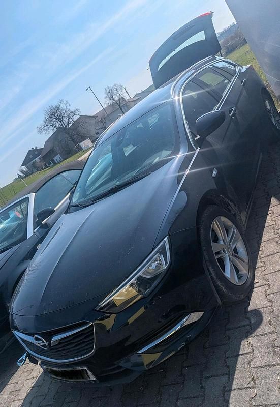 Gebraucht Opel Insignia 136 PS (100 kW) 2018 Blau Kombi