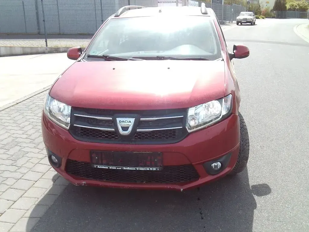 Gebraucht Dacia Logan MCV Lauréate 90 PS (66 kW) 2016 Weiß Limousine