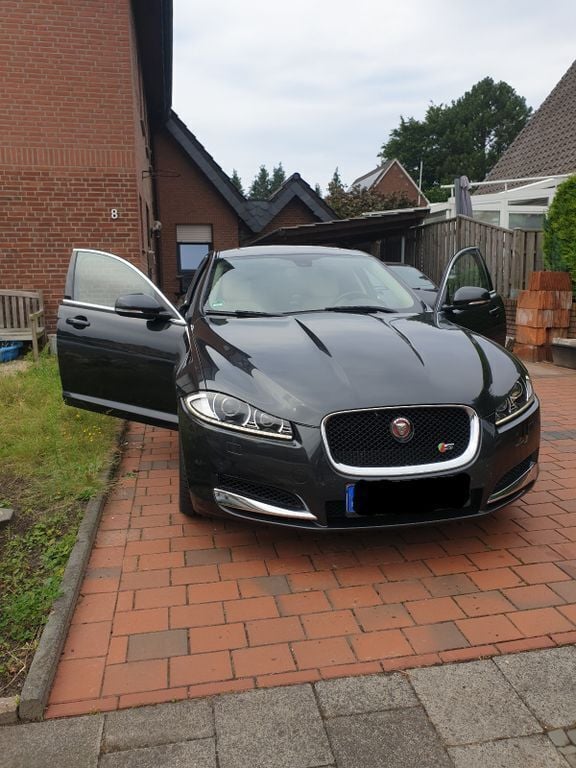Gebraucht Jaguar XF S 275 PS (202 kW) 2015 Schwarz Limousine