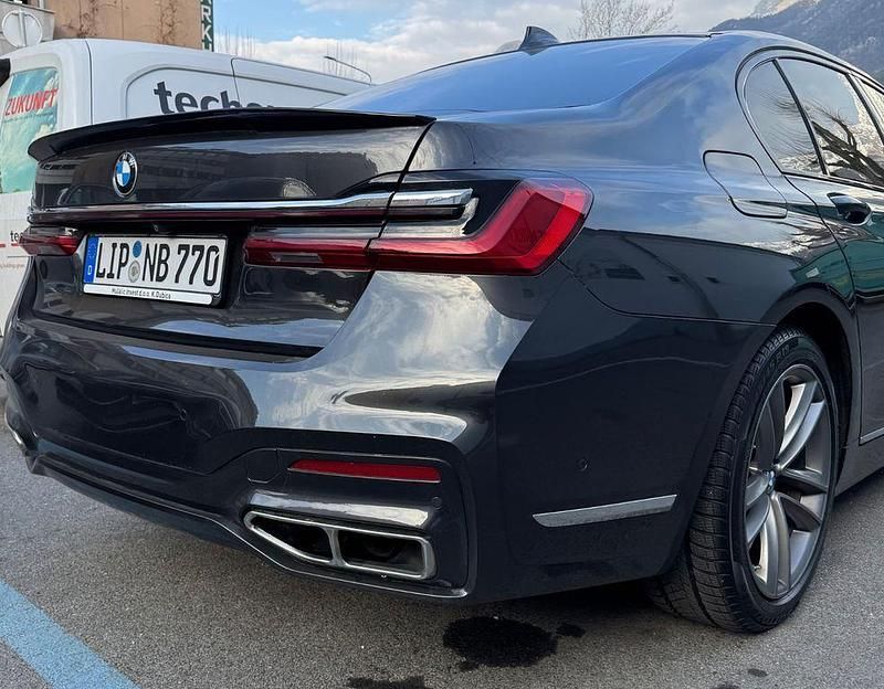 Second-hand BMW 750 Performance 449 CP (330 kW) 2017 Gri Berlinǎ
