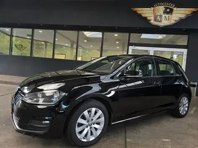 Gebraucht VW Golf VII Trendline 120 PS (88 kW) 2016 Andere Limousine