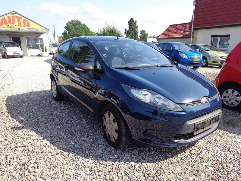Gebraucht Ford Fiesta Trend 60 PS (44 kW) 2009 Blau Kleinwagen