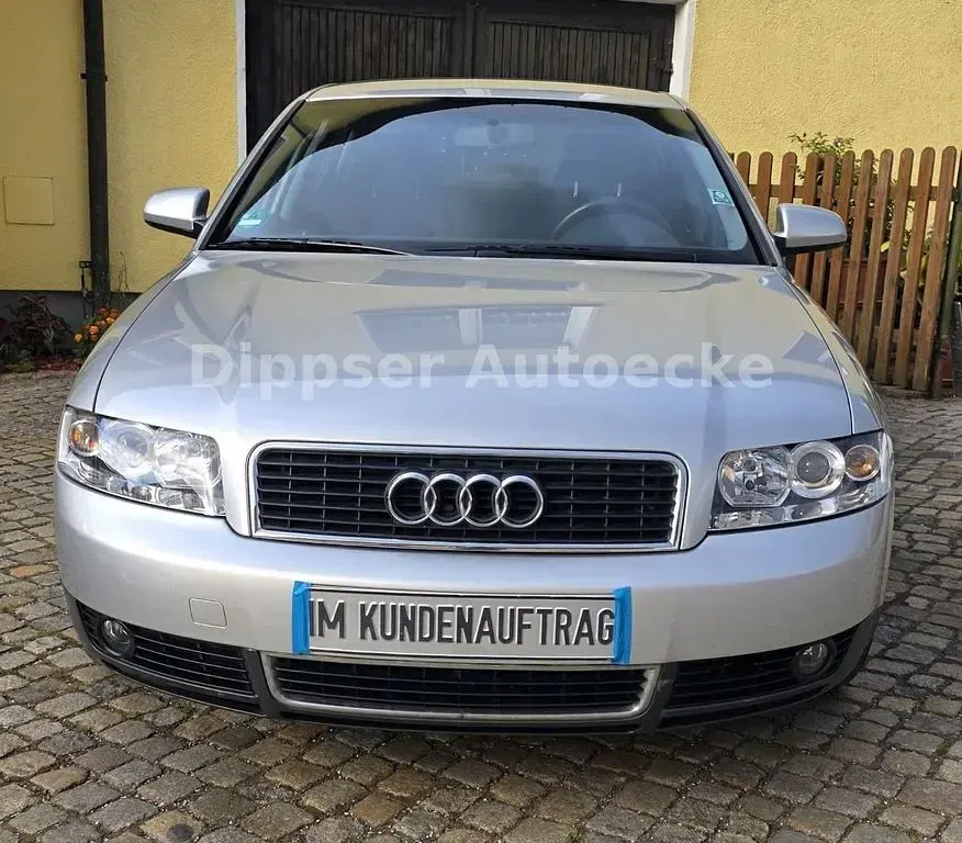 Gebraucht Audi A4 131 PS (96 kW) 2001 Silber Limousine