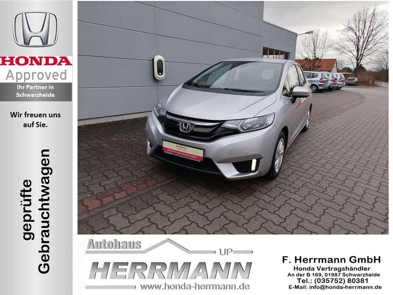Lunar silver metallic Gebraucht 2017 Honda Jazz Comfort Kleinwagen | 14.290 € (Etwas zu teuer) - Bild 1/4
