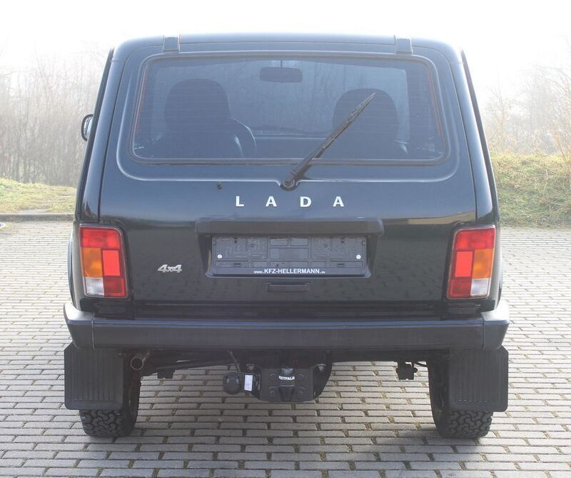 Second-hand Lada niva 83 CP (61 kW) 2019 Verde SUV