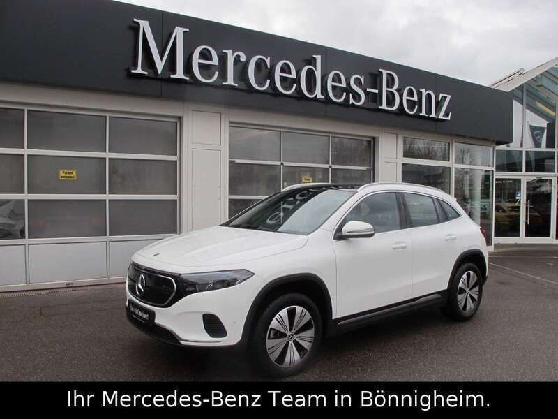 Weiß Gebraucht 2023 Mercedes EQA250 SUV | 39.500 € (Teuer) - Bild 1/4