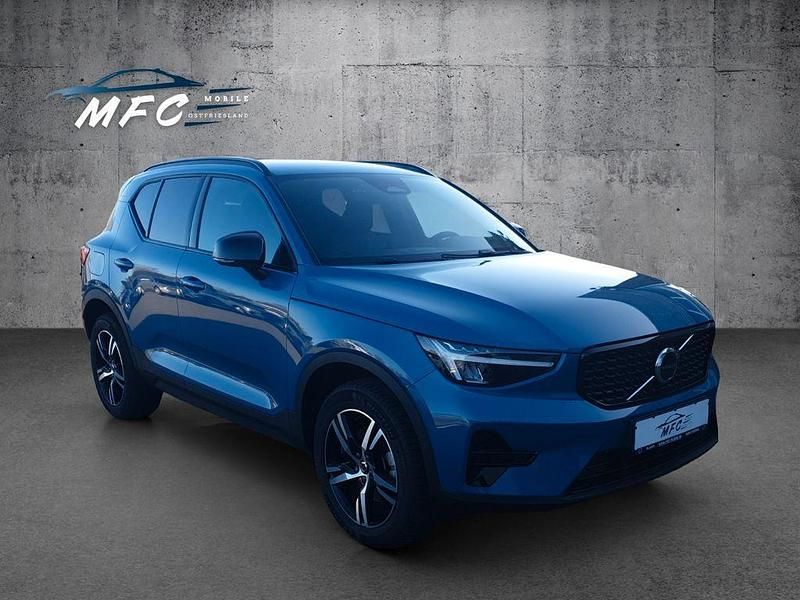 Gebraucht Volvo XC40 Plus 163 PS (119 kW) 2023 Blau SUV