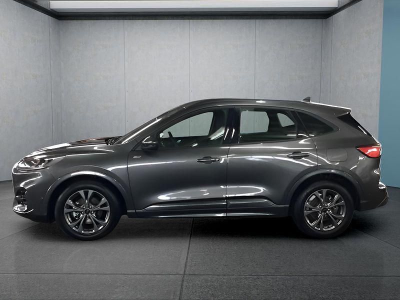 Gebraucht Ford Kuga 120 PS (88 kW) 2024 Grau SUV