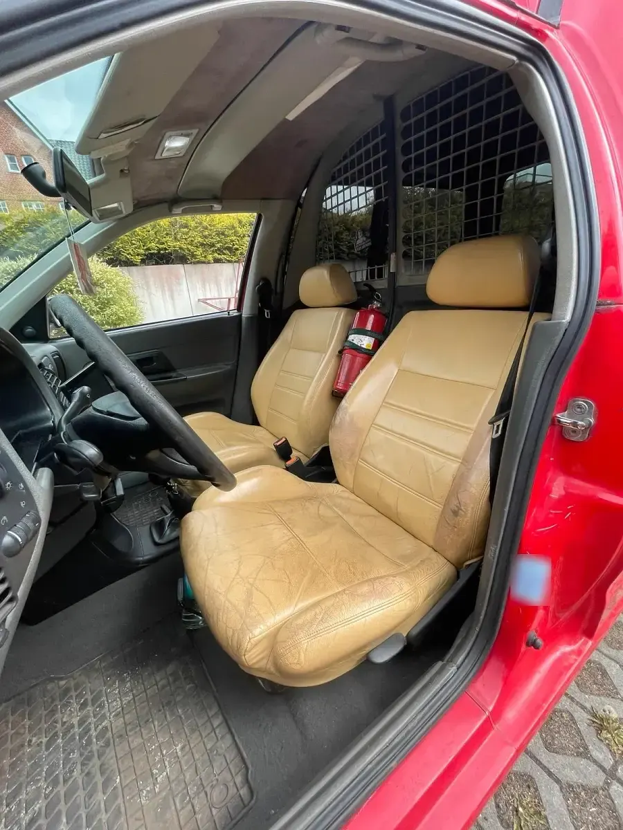 Gebraucht VW Caddy 90 PS (66 kW) 2001 Rot Van / Kleinbus