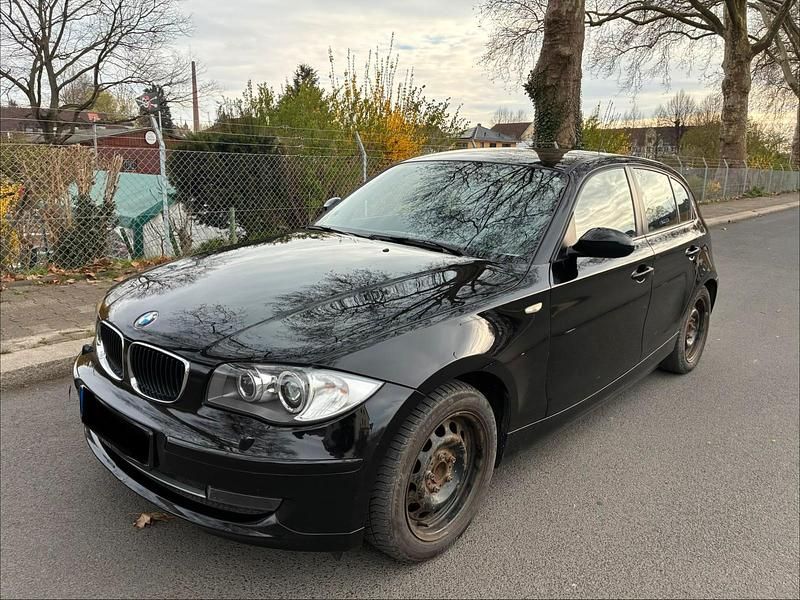 Gebraucht BMW 118 143 PS (105 kW) 2007 Schwarz Kleinwagen
