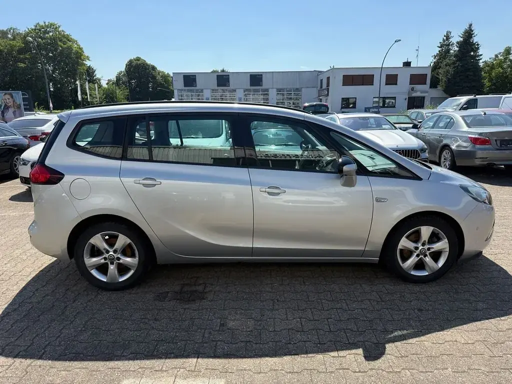 Gebraucht Opel Zafira Tourer Edition 140 PS (102 kW) 2012 Silber Van / Kleinbus