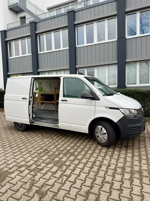 Gebraucht VW Transporter 110 PS (80 kW) 2023 Weiß Van