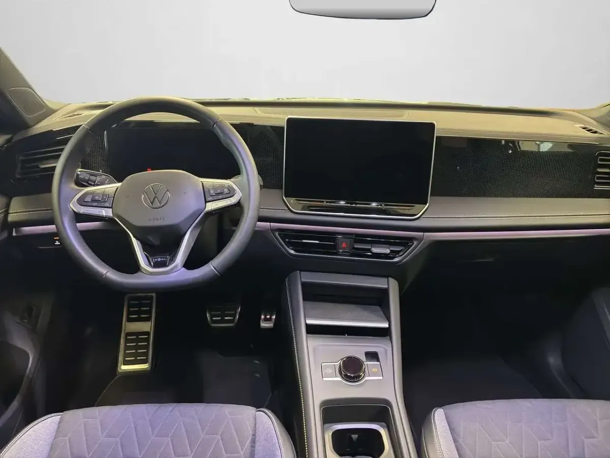 Gebraucht VW Tiguan Goal 150 PS (110 kW) 2025 Grenadillschwarz metallic (metallic) SUV