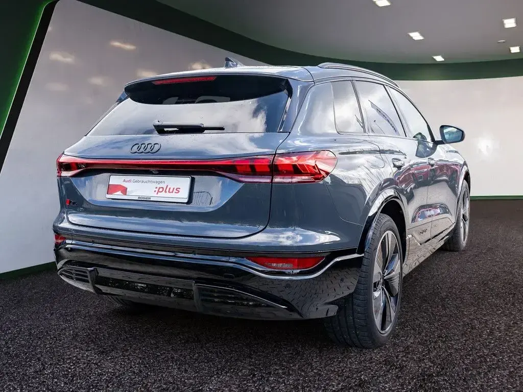 Gebraucht Audi Q6 e-tron Sport 285 kW (388 PS) 2024 Grau / magnetgrau SUV