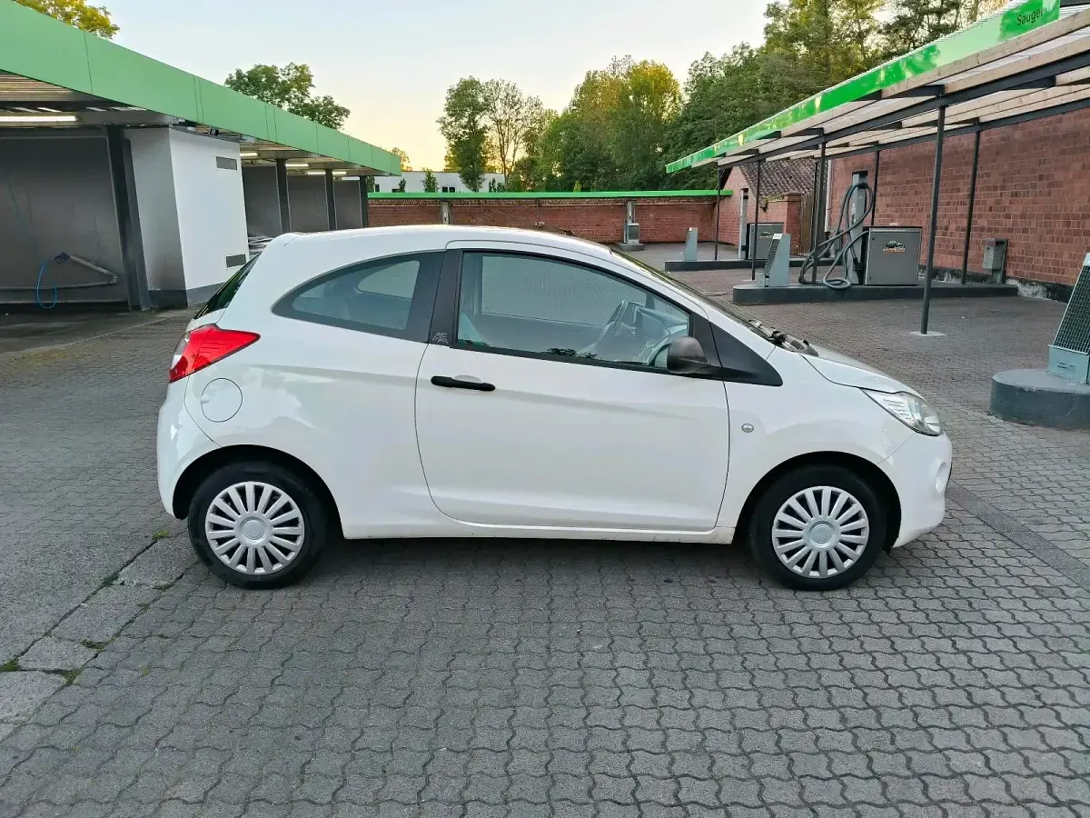 Gebraucht Ford Ka 75 PS (55 kW) 2009 Weiß Kleinwagen