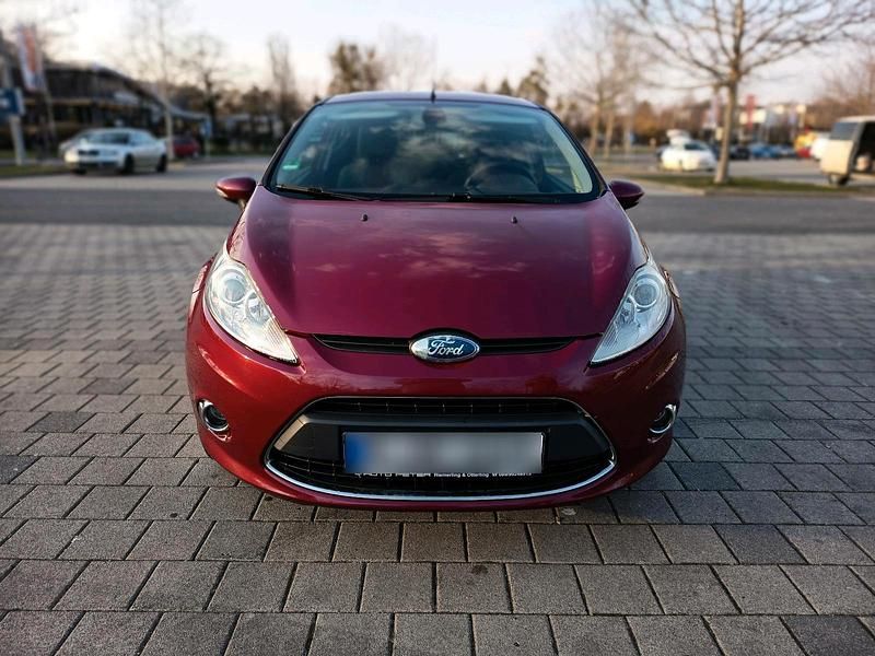 Gebraucht Ford Fiesta Titanium 2009 Rot Kleinwagen