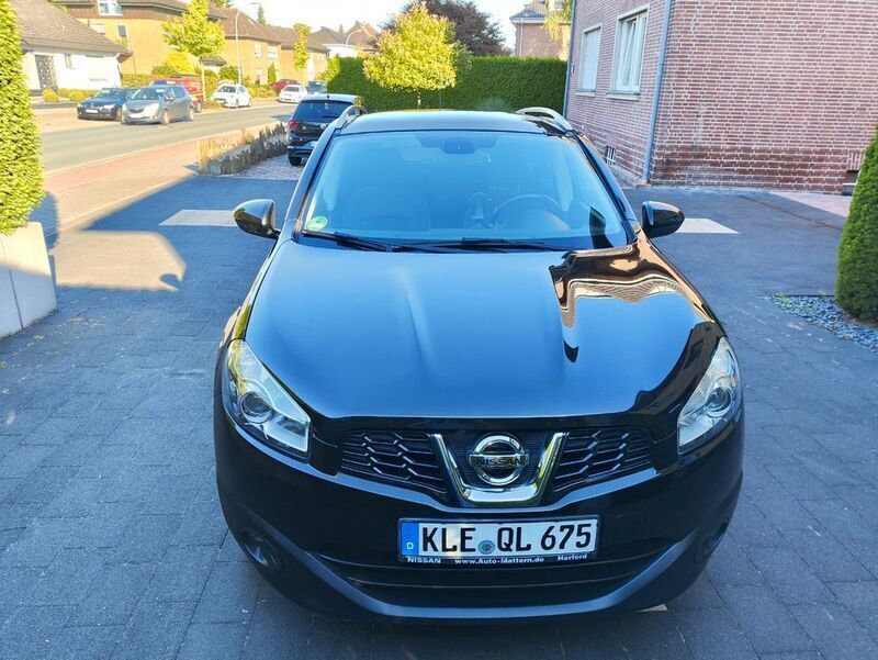 Schwarz Gebraucht 2010 Nissan Qashqai SUV | 6.900 € - Bild 1/4