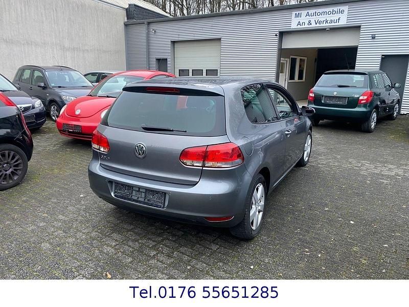Gebraucht VW Golf 86 PS (63 kW) 2010 Grau Limousine