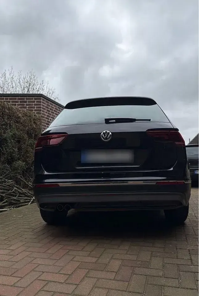 Gebraucht VW Tiguan Highline 150 PS (110 kW) 2019 Schwarz SUV