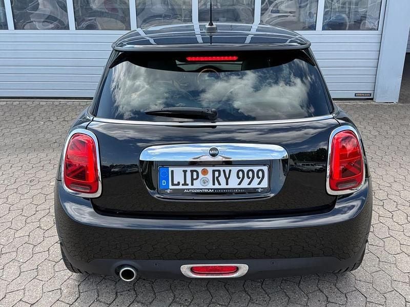 Używany Mini Cooper Classic 136 KM (100 kW) 2020 Czarny Hatchback