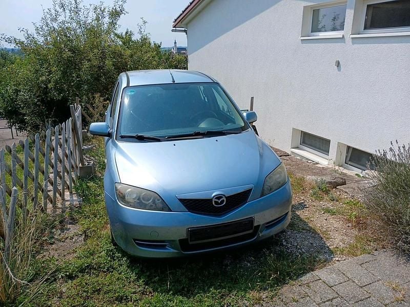 Andere farben Gebraucht 2006 Mazda 2 Kleinwagen | 280 € - Bild 1/4