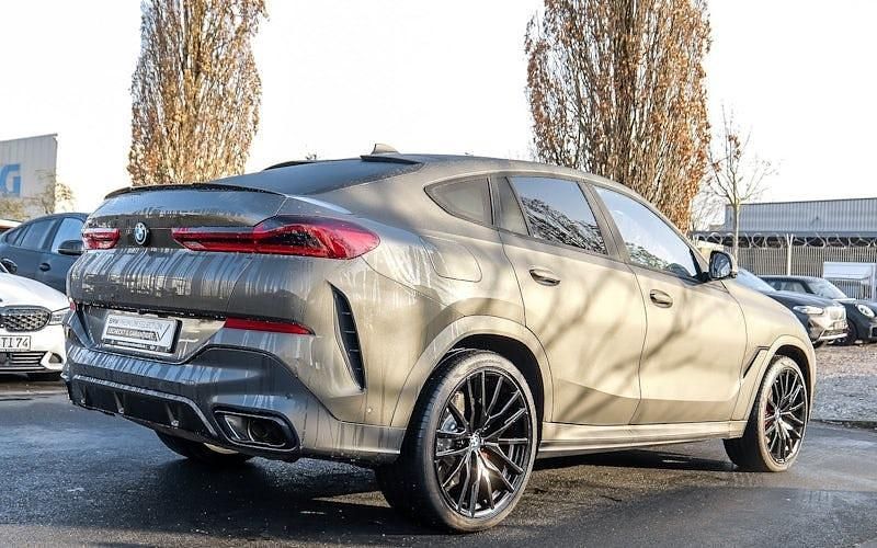 Gebraucht BMW X6 M50 Shadowline 530 PS (389 kW) 2022 Grün SUV
