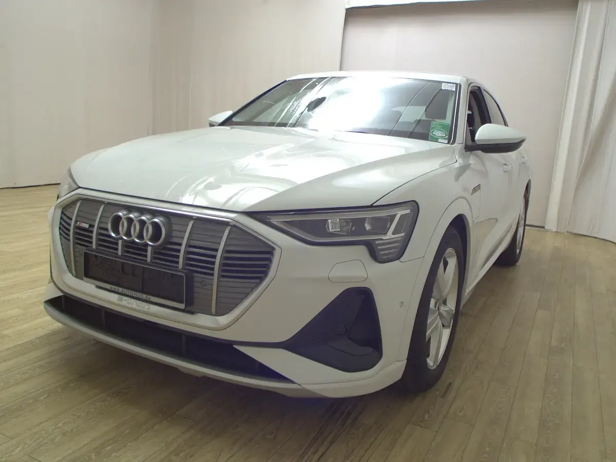 Gebraucht Audi e-tron Sportback S-Line 230 kW (313 PS) 2022 Gletscherweiß metallic SUV