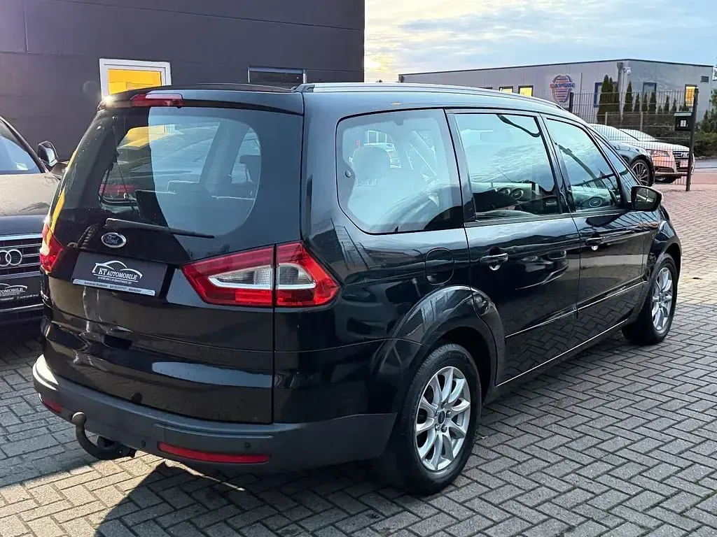 Gebraucht Ford Galaxy 140 PS (102 kW) 2012 Schwarz Van / Kleinbus