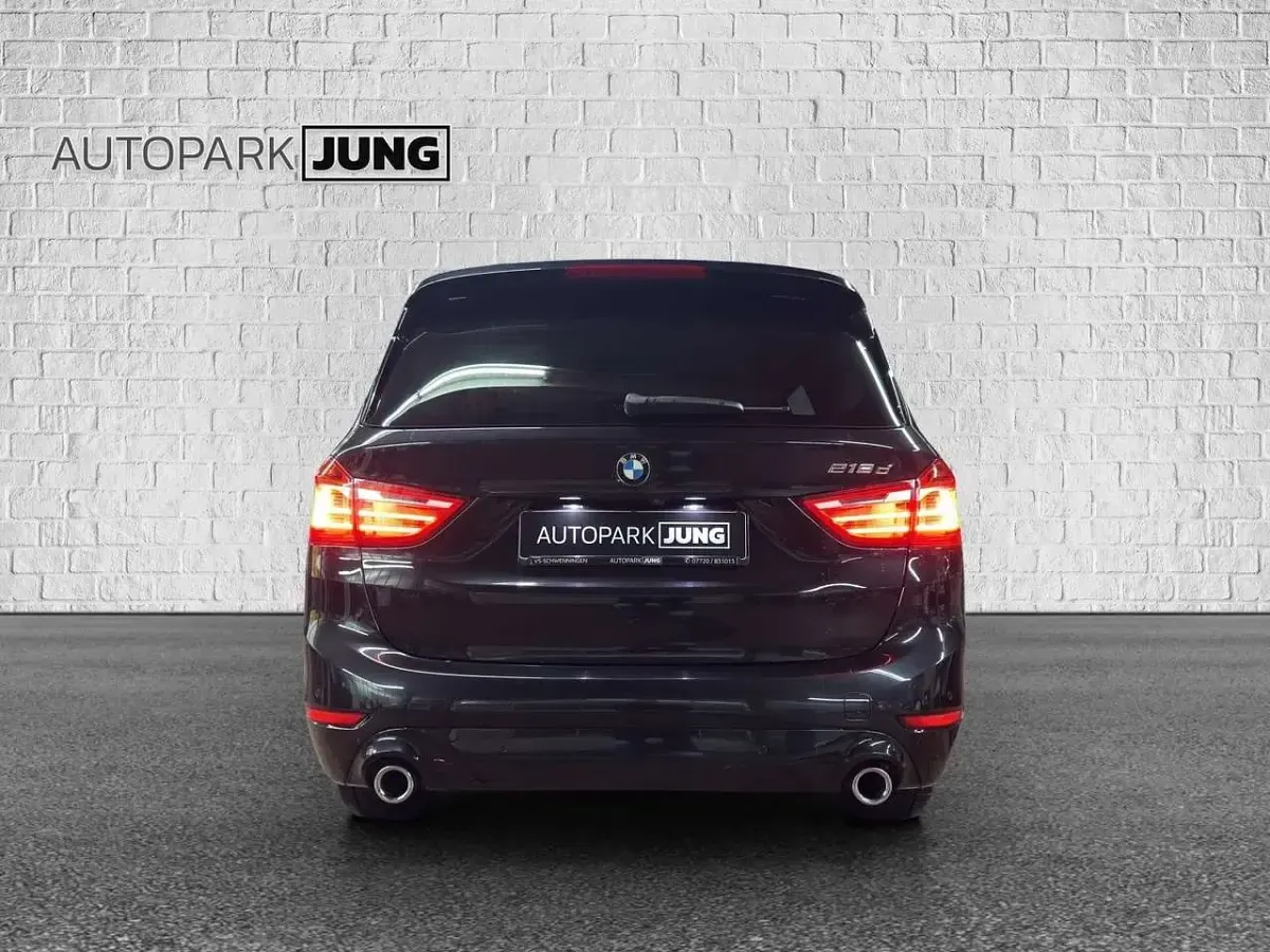 Używany BMW 218 150 KM (110 kW) 2022 Czarny Minivan
