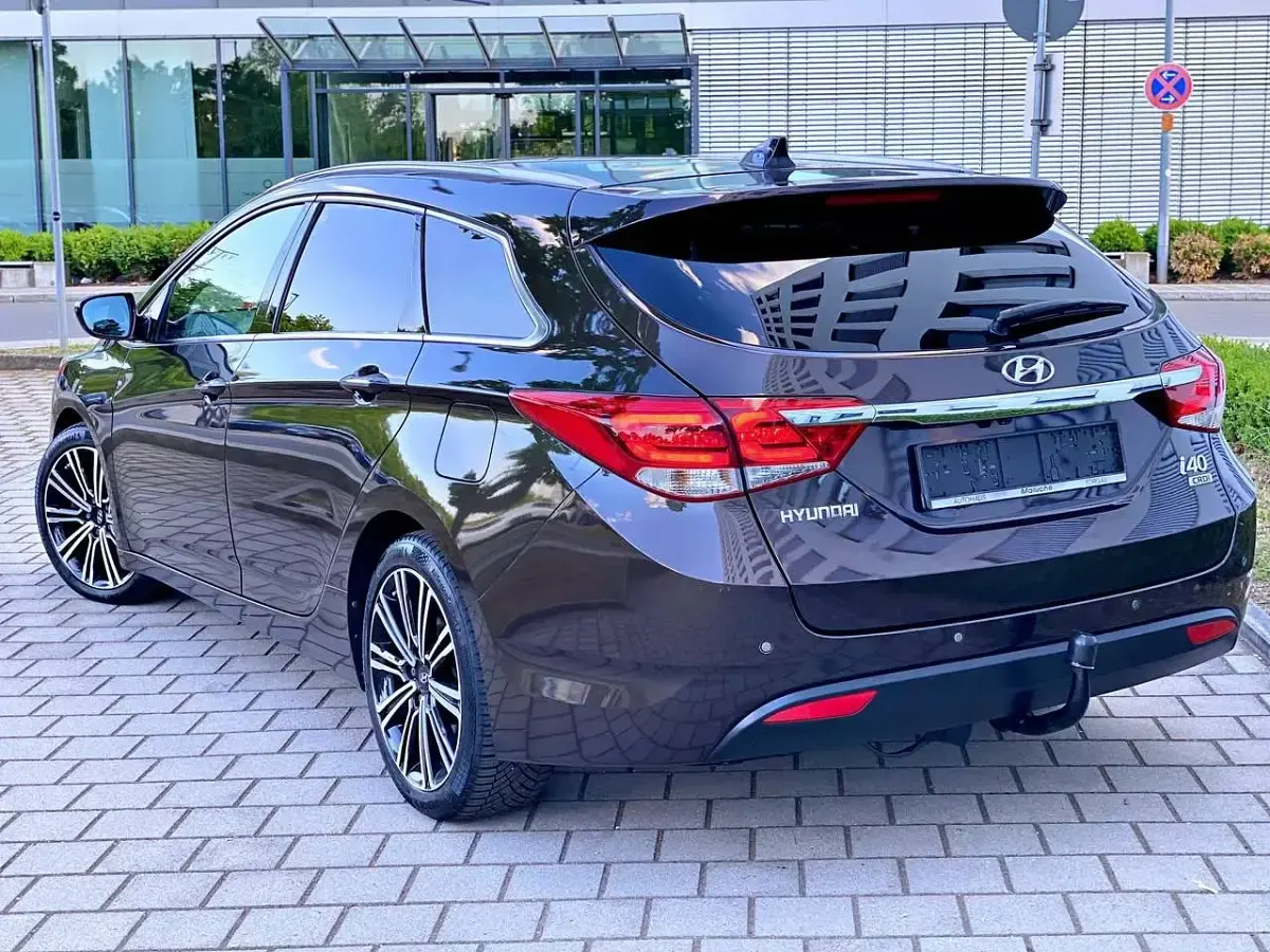 Gebraucht Hyundai i40 Premium 141 PS (103 kW) 2017 Kombi