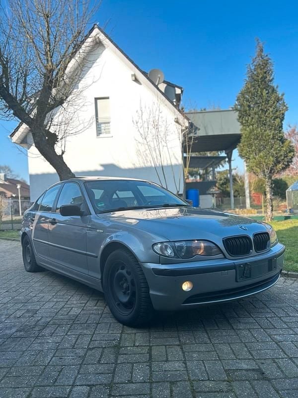 Gebraucht BMW 320 150 PS (110 kW) 2005 Silber Limousine