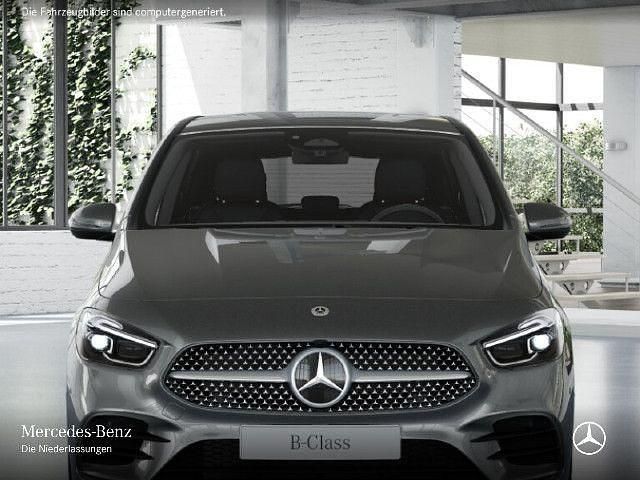 Gebraucht Mercedes B200 AMG line 163 PS (119 kW) 2025 Mountain grau Van / Kleinbus