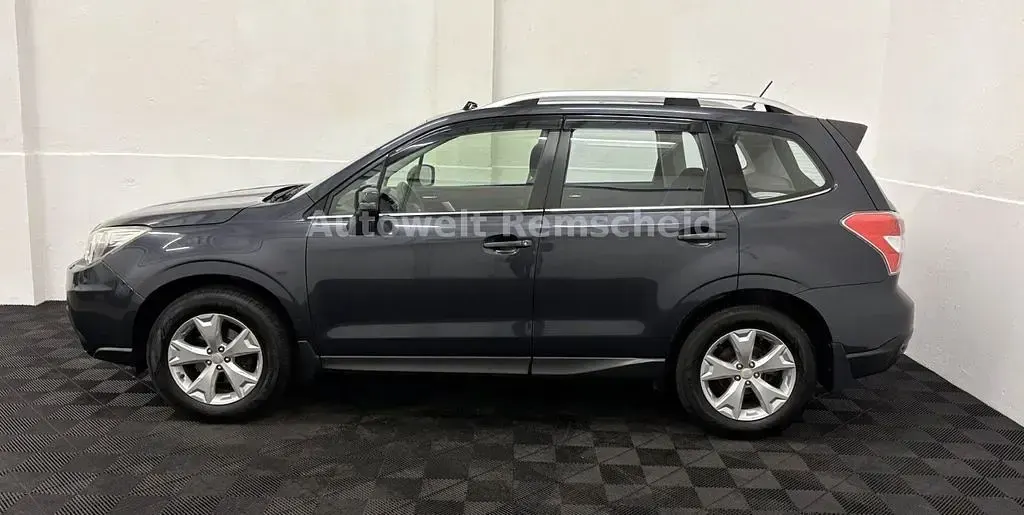 Gebraucht Subaru Forester Exclusive+ 150 PS (110 kW) 2015 Grau SUV