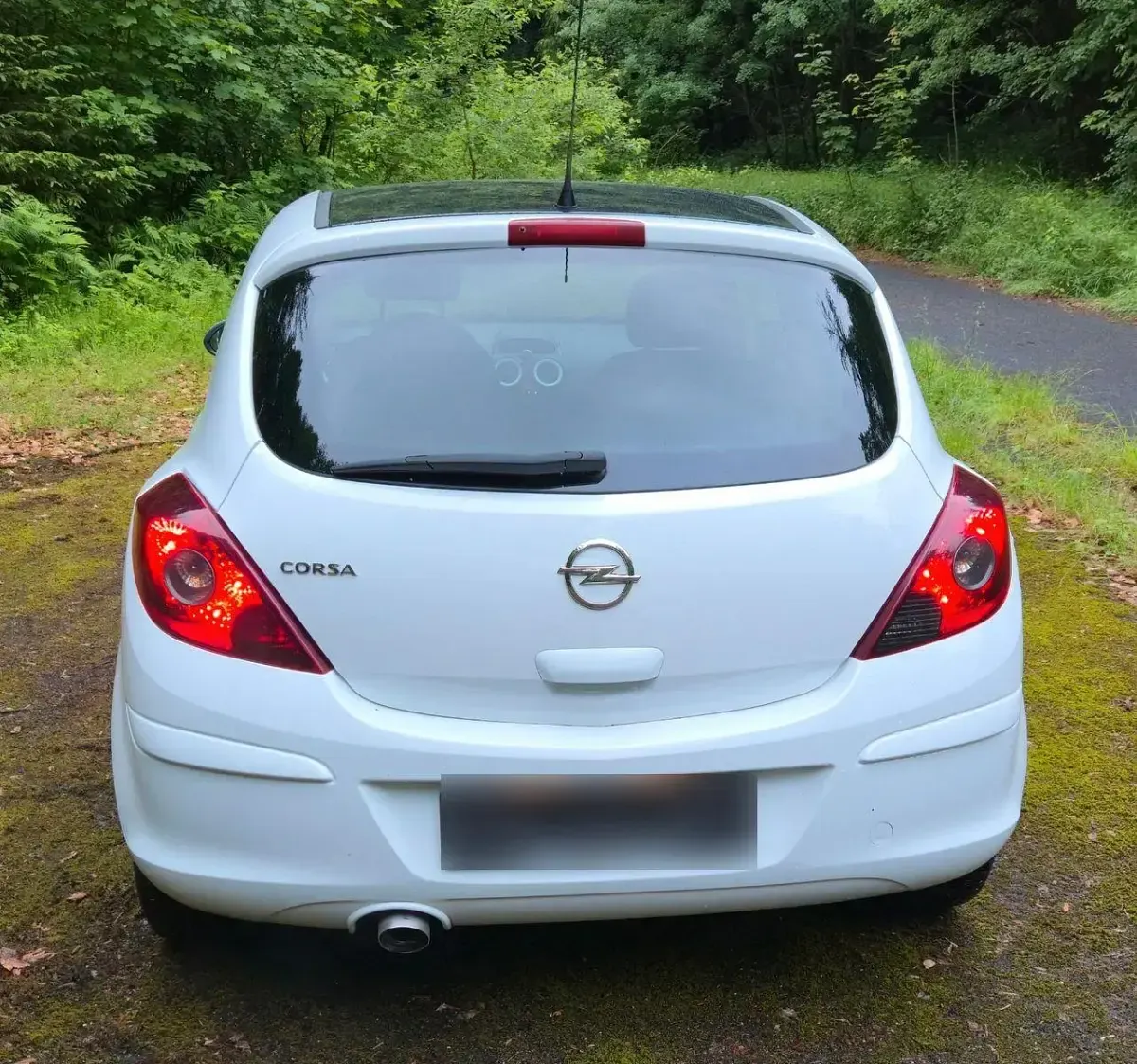 Gebraucht Opel Corsa Innovation 101 PS (74 kW) 2011 Weiß Kleinwagen