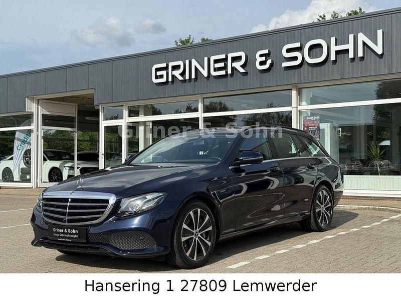 Blau Gebraucht 2020 Mercedes E300 Kombi | 23.950 € (Superpreis) - Bild 1/4