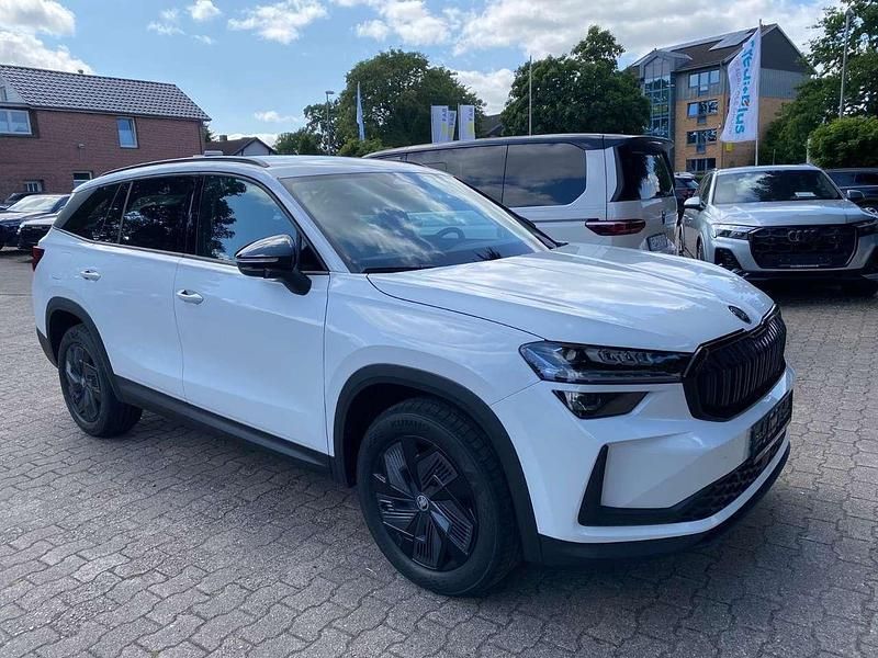 Weiß Neu 2025 Skoda Kodiaq Selection SUV | 39.780 € (Superpreis) - Bild 1/4