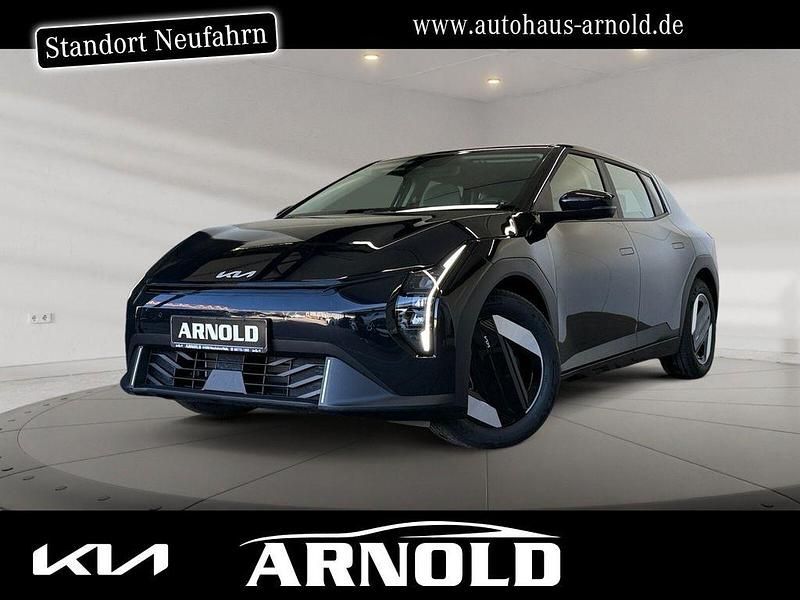 Schwarz Neu 2025 Kia EV4 4 Kleinwagen | 38.850 € (Guter Preis) - Bild 1/4