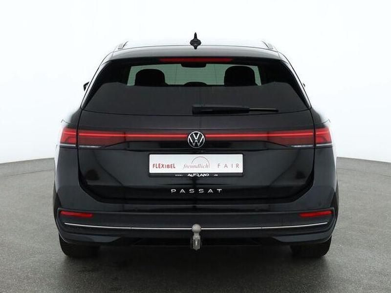 Gebraucht VW Passat 150 PS (110 kW) 2024 Schwarz Kombi