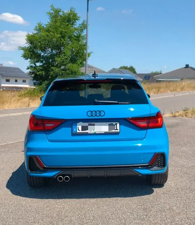Gebraucht Audi A1 Sportback Ambiente 200 PS (147 kW) 2019 Blau Kleinwagen