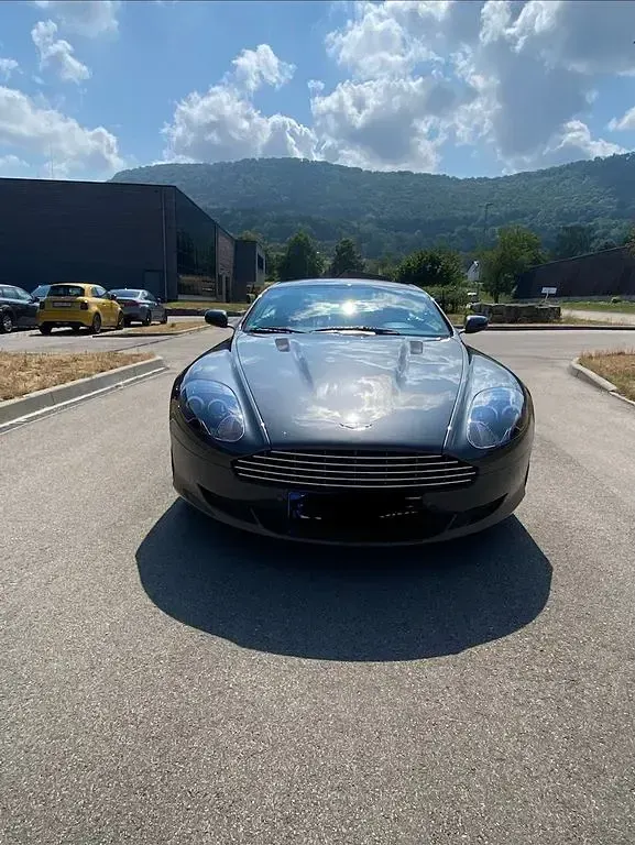 Gebraucht Aston Martin DB9 455 PS (334 kW) 2009 Grau Coupé