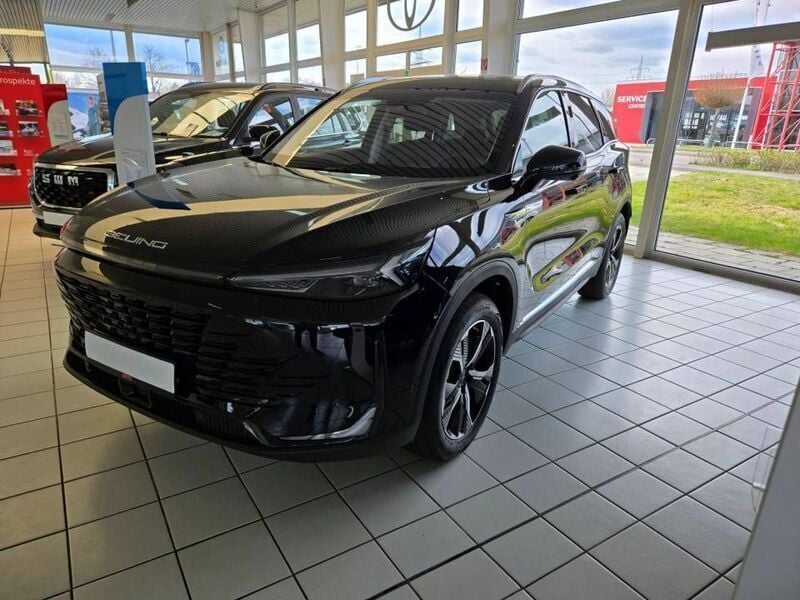 Usado Baic X75 177 HP (130 kW) 2025 Preto SUV