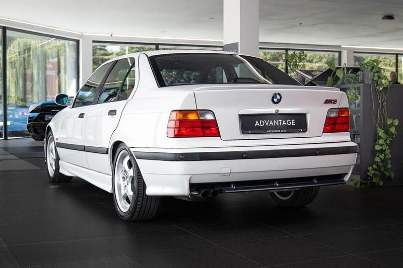 Gebraucht BMW M3 Sport Line 243 PS (178 kW) 1996 Weiß Limousine