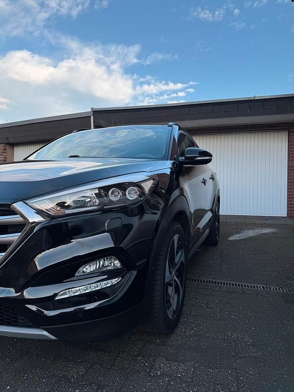 Gebraucht Hyundai Tucson 160 PS (117 kW) 2017 Schwarz SUV