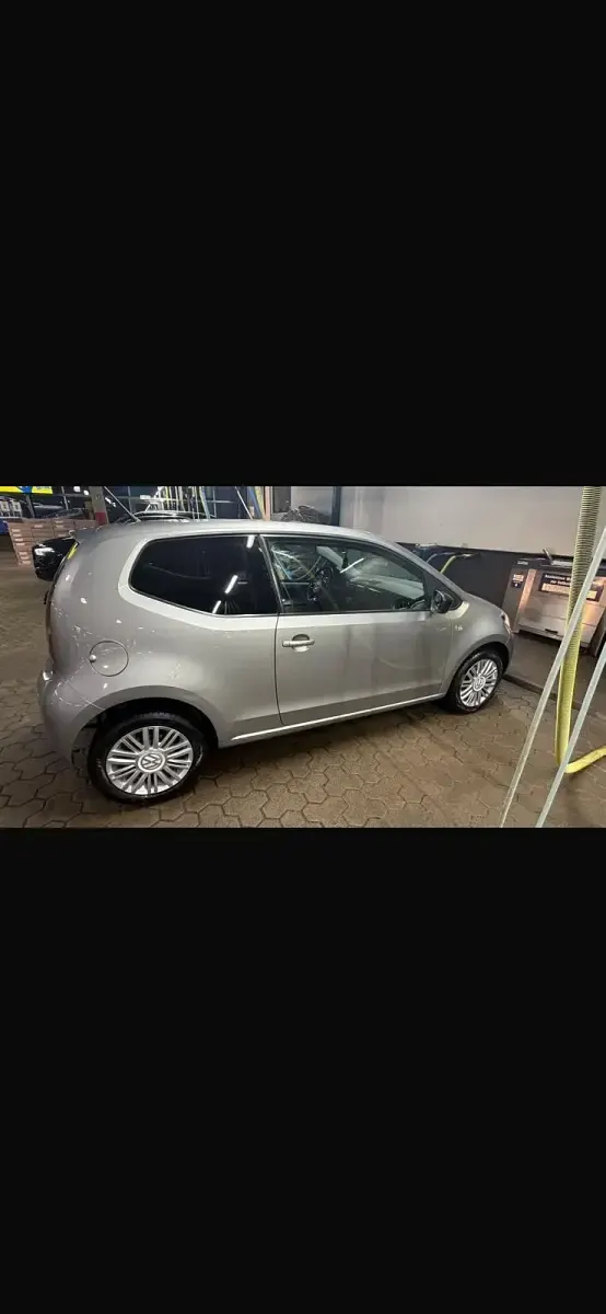 Usata VW up! 75 CV (55 kW) 2014 Grigio Utilitaria